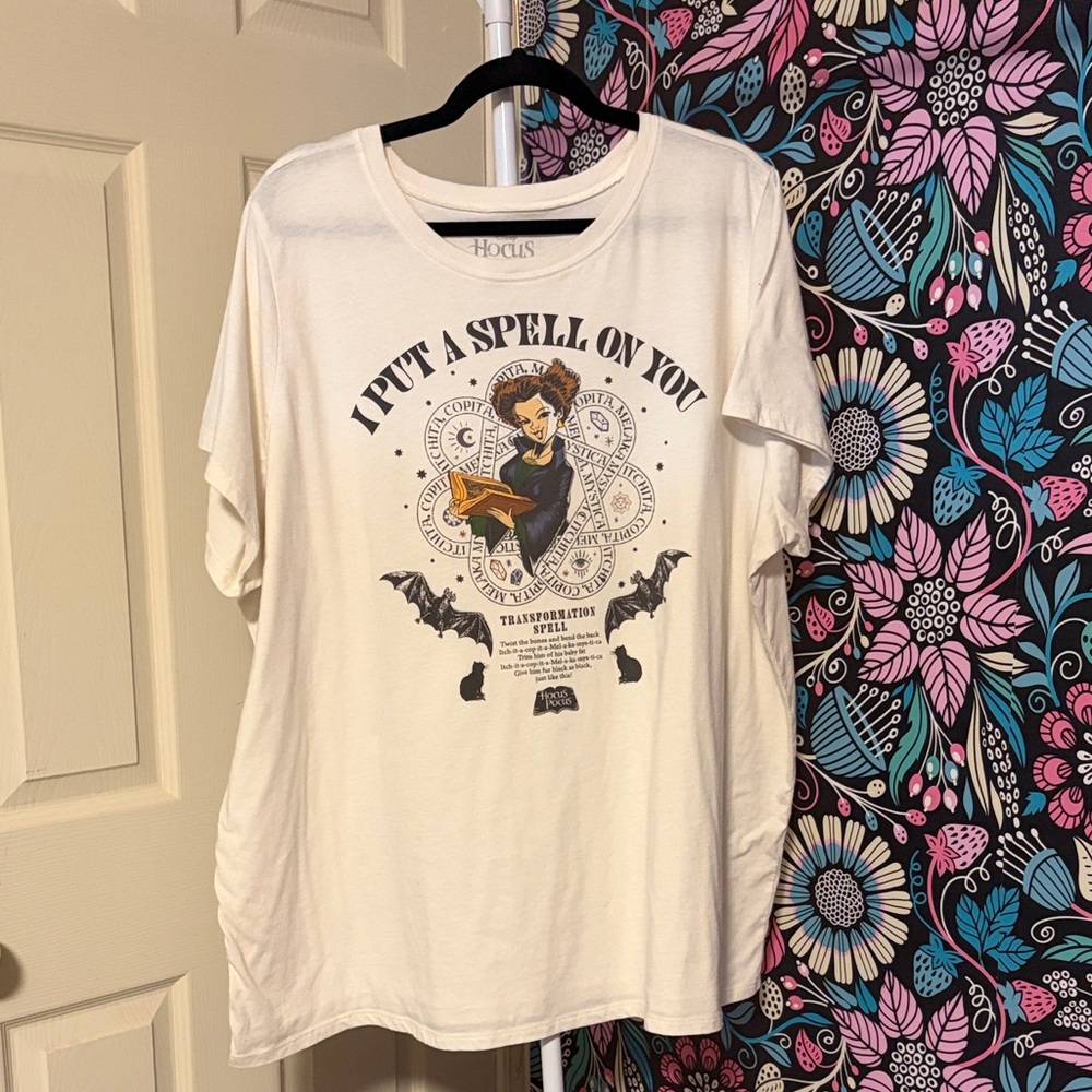 Short Sleeve Tee - Hocus Pocus Graphic